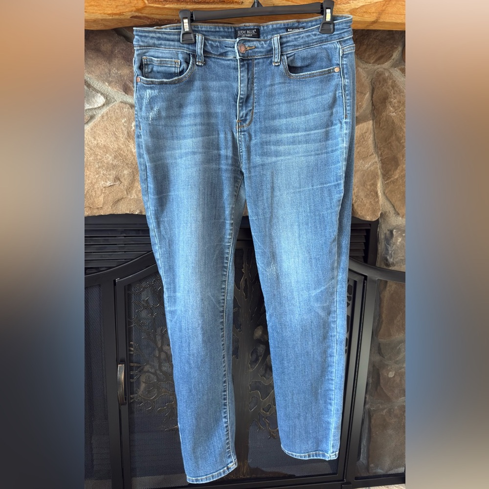Judy Blue Light Wash Denim Jeans